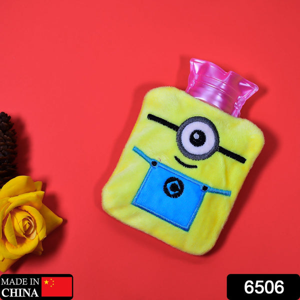 cute Minions hot bag